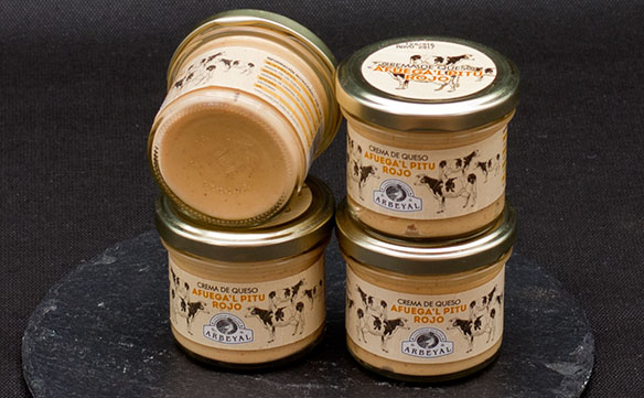 Crema de queso Afuega´l pitu rojo
