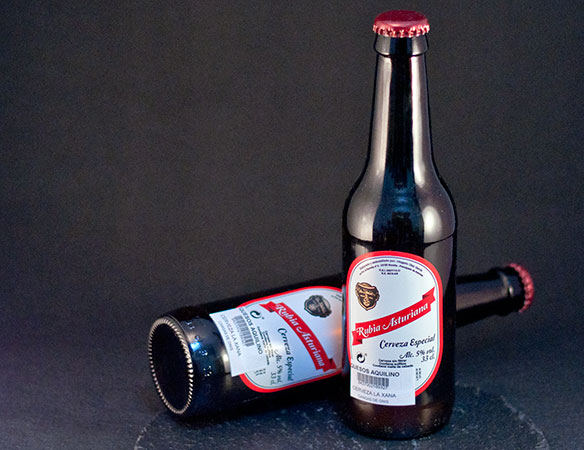 Cerveza rubia asturiana La Xana