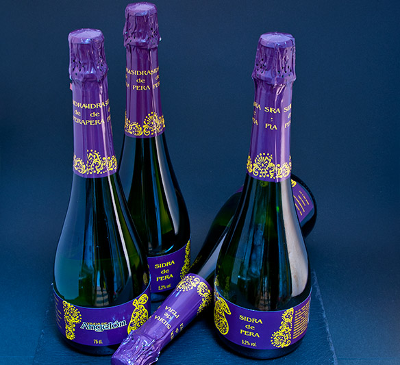Sidra de pera Viuda de Angelón