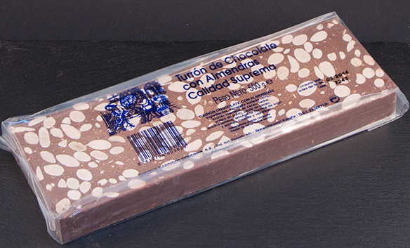 Turrón Chocolate con Almendras